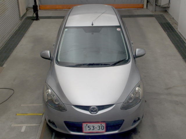 MAZDA DEMIO 2010