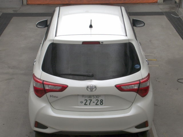 TOYOTA VITZ 2018