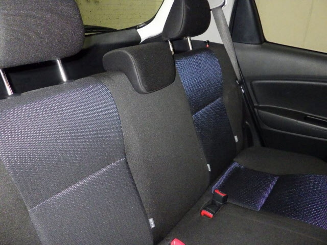 TOYOTA VITZ 2018