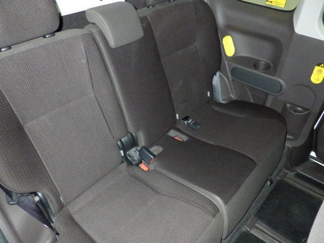 TOYOTA PORTE 2014