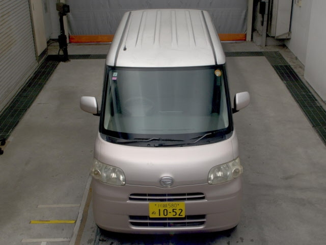 DAIHATSU TANTO 2009