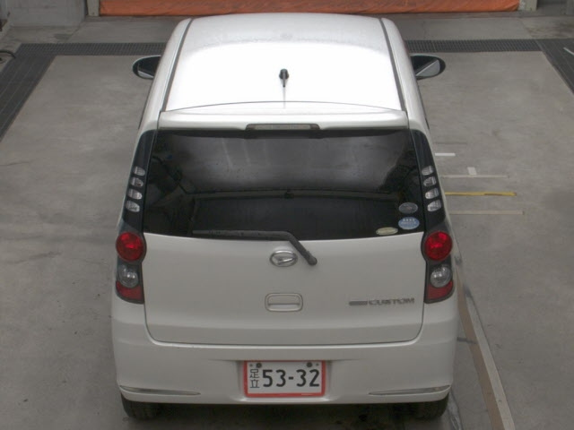 DAIHATSU MIRA 2010