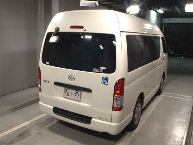 TOYOTA HIACE VAN 2023