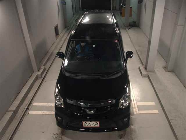 TOYOTA NOAH 2014