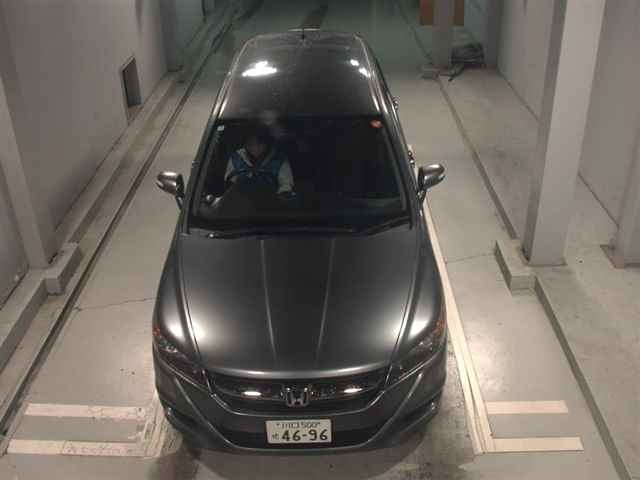 HONDA STREAM 2010