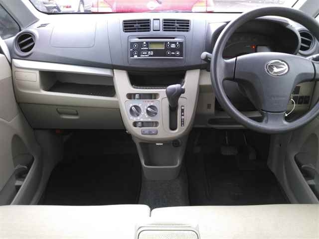 DAIHATSU MOVE 2013