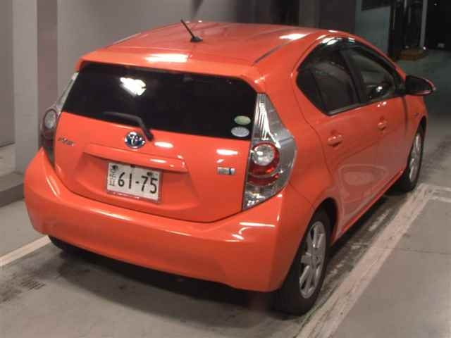 TOYOTA AQUA 2012