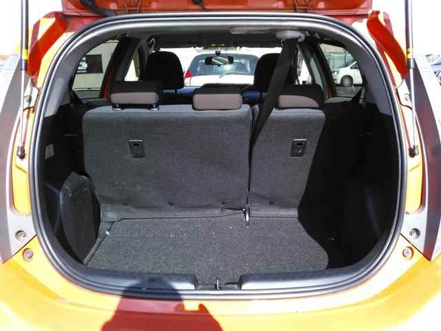 TOYOTA AQUA 2012
