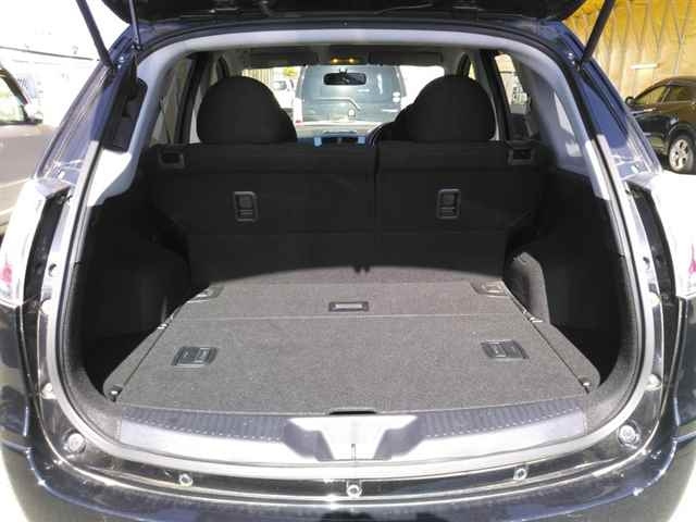 MITSUBISHI COLT PLUS 2011