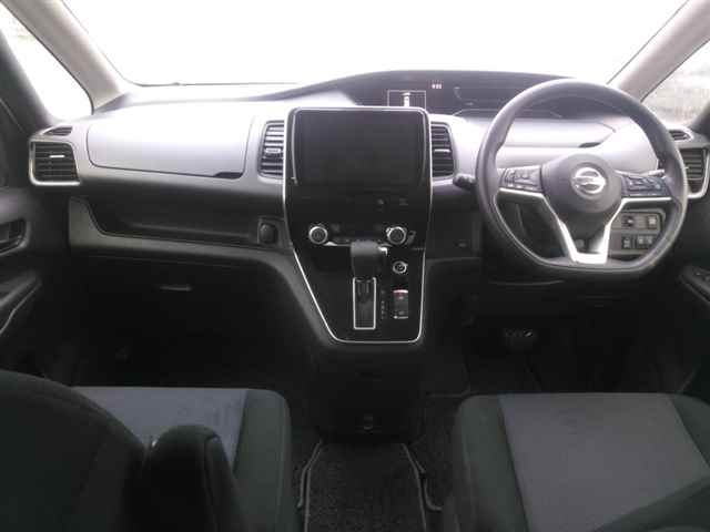 NISSAN SERENA 2019