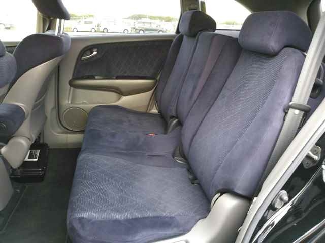 HONDA STREAM 2009