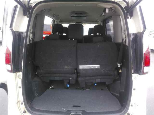 NISSAN SERENA 2019