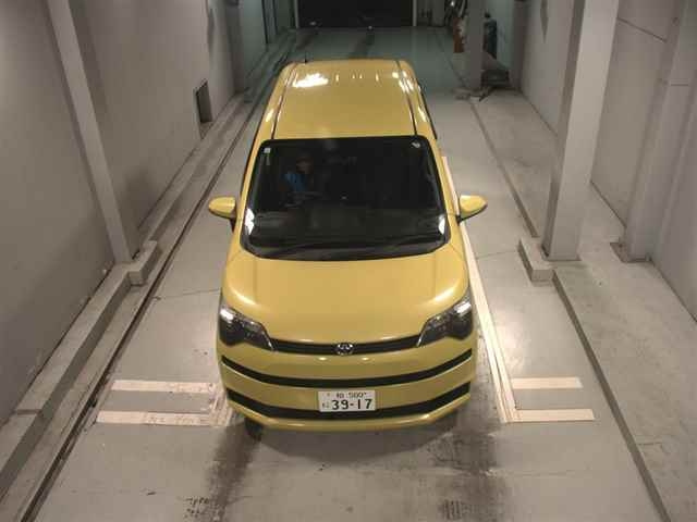 TOYOTA SPADE 2013