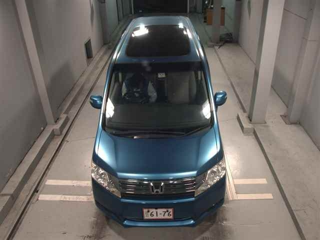 HONDA STEP WAGON 2010