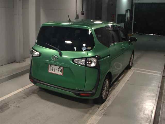 TOYOTA SIENTA 2016