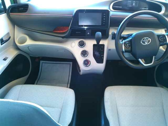 TOYOTA SIENTA 2016