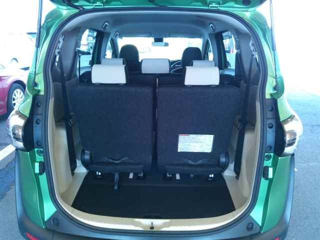 TOYOTA SIENTA 2016