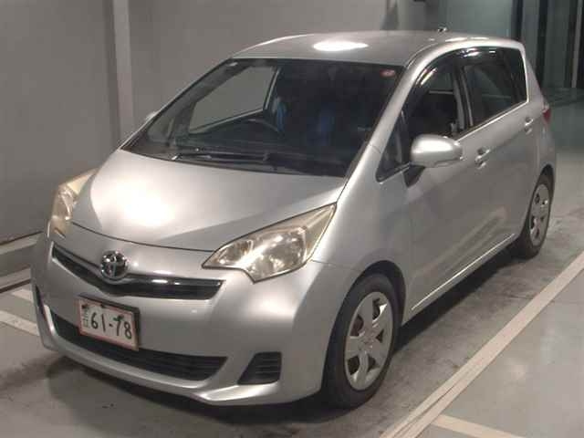 TOYOTA RACTIS 2011