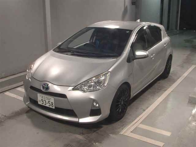 TOYOTA AQUA 2014