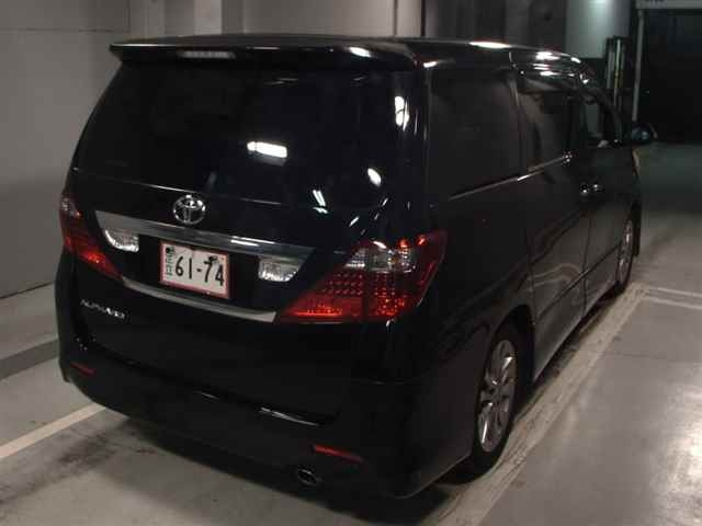 TOYOTA ALPHARD 2010