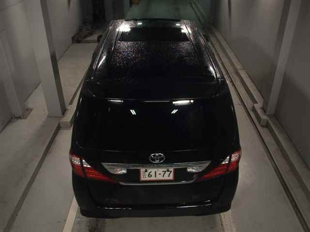 TOYOTA ALPHARD 2010