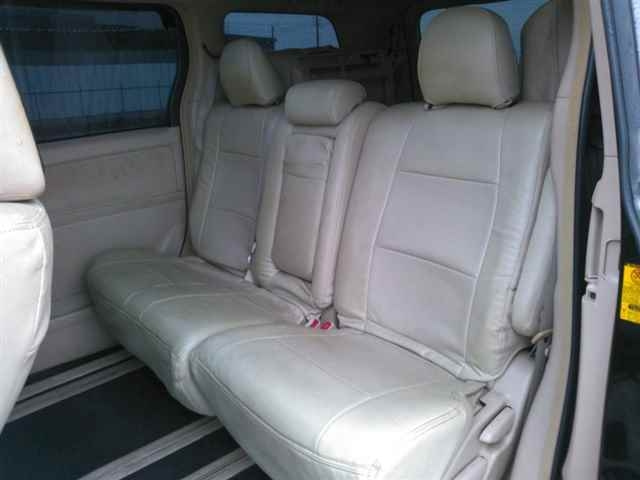 TOYOTA ALPHARD 2010