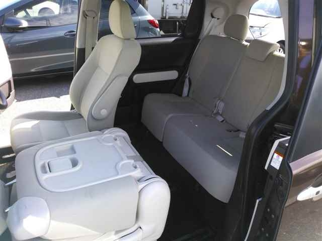 TOYOTA PORTE 2015
