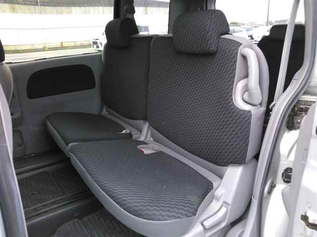 TOYOTA SIENTA 2010