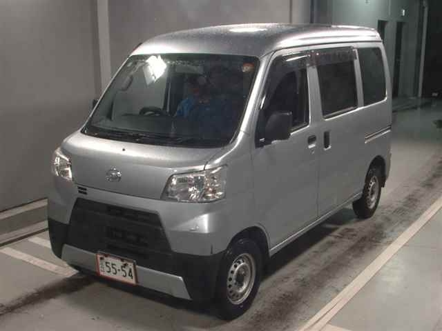 DAIHATSU HIJET VAN 2019