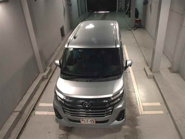 TOYOTA ROOMY 2024
