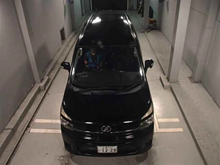 TOYOTA VOXY 2010