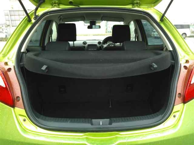 MAZDA DEMIO 2008