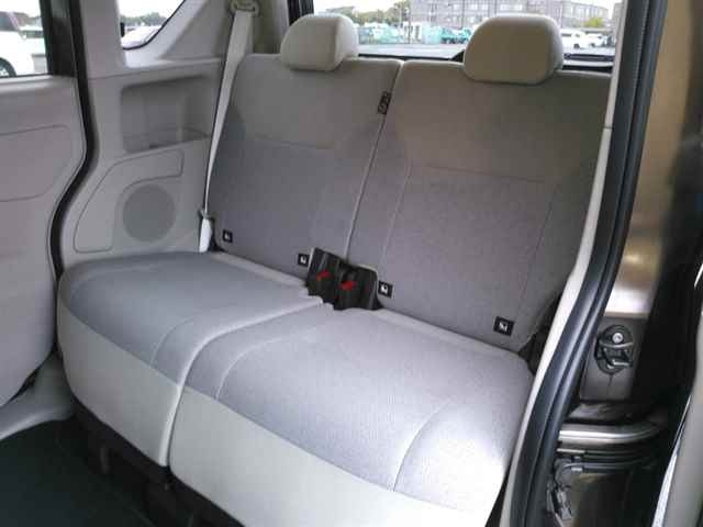 NISSAN ROOX 2023