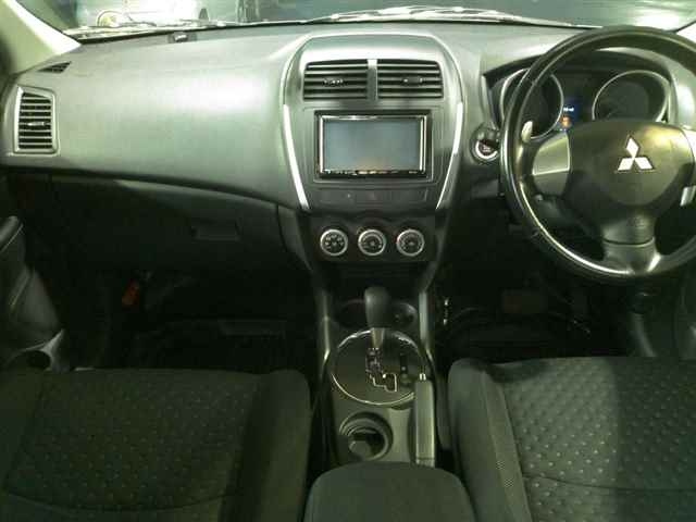 MITSUBISHI RVR 2010