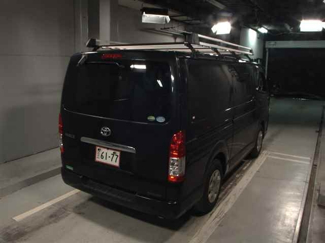 TOYOTA HIACE VAN 2015