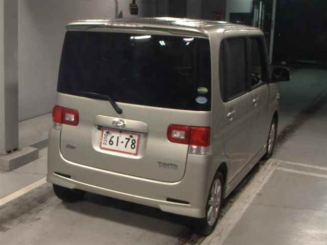 DAIHATSU TANTO 2012
