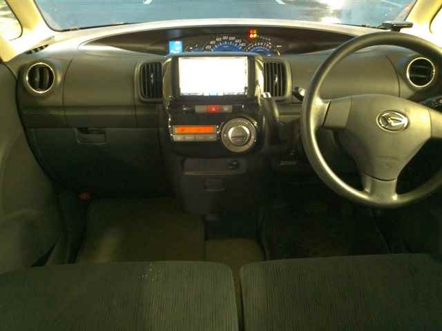 DAIHATSU TANTO 2012