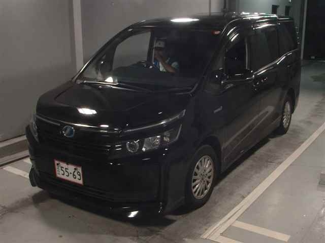 TOYOTA VOXY 2016