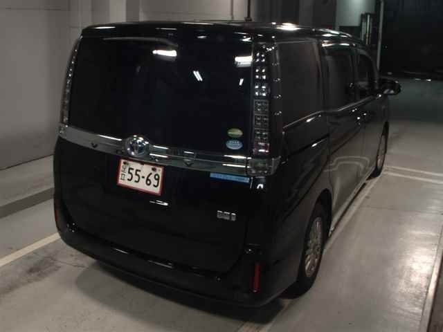 TOYOTA VOXY 2016