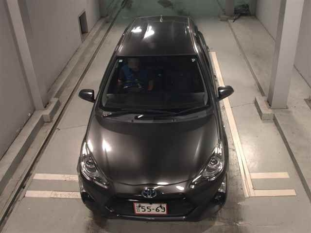 TOYOTA AQUA 2015