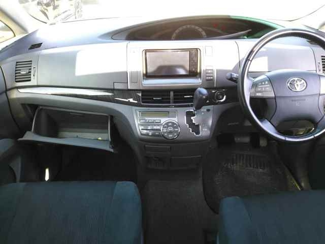 TOYOTA ESTIMA 2009
