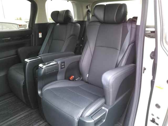 TOYOTA VELLFIRE 2020