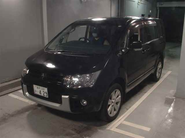 MITSUBISHI DELICA D5 2016