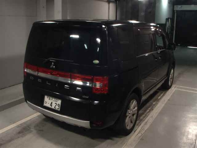 MITSUBISHI DELICA D5 2016
