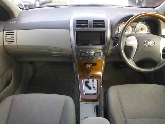 TOYOTA COROLLA AXIO 2011