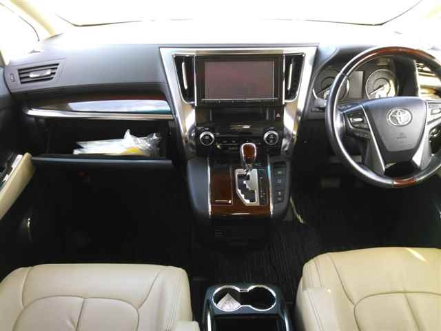 TOYOTA VELLFIRE 2016