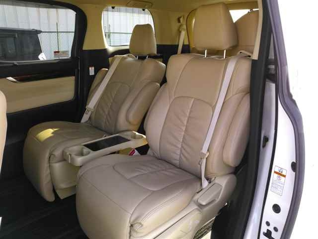 TOYOTA VELLFIRE 2016