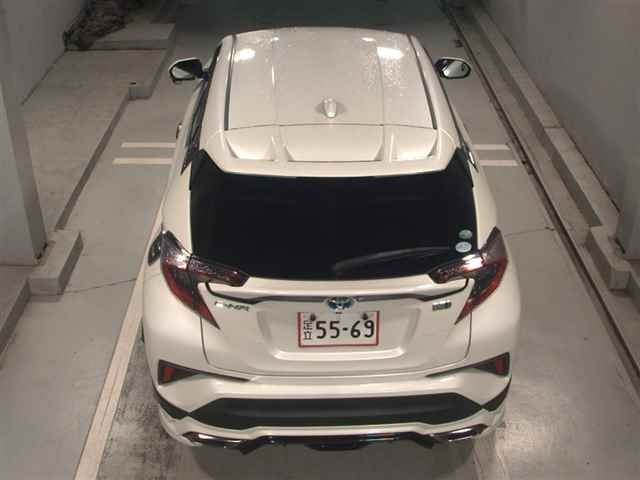 TOYOTA C-HR 2017