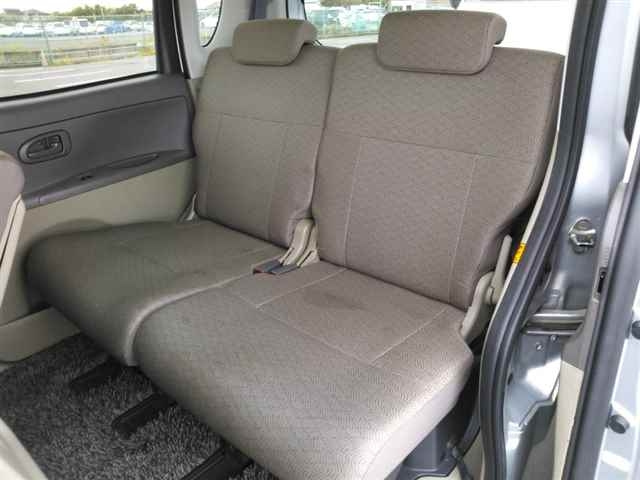 DAIHATSU TANTO 2011