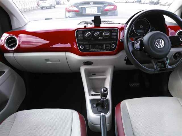 VOLKSWAGEN UP 2012